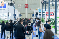 共同AI算法实现动态径